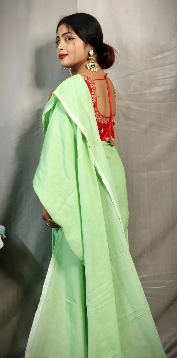 Pasta_Green_Pure_Cotton_Handloom_Solid/Plain_Saree_For_Women