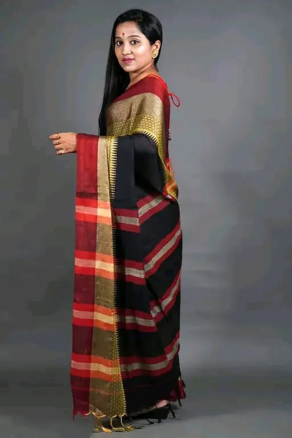 Multicolour_Cotton_Blend_Handloom_Woven_Saree_For_Women