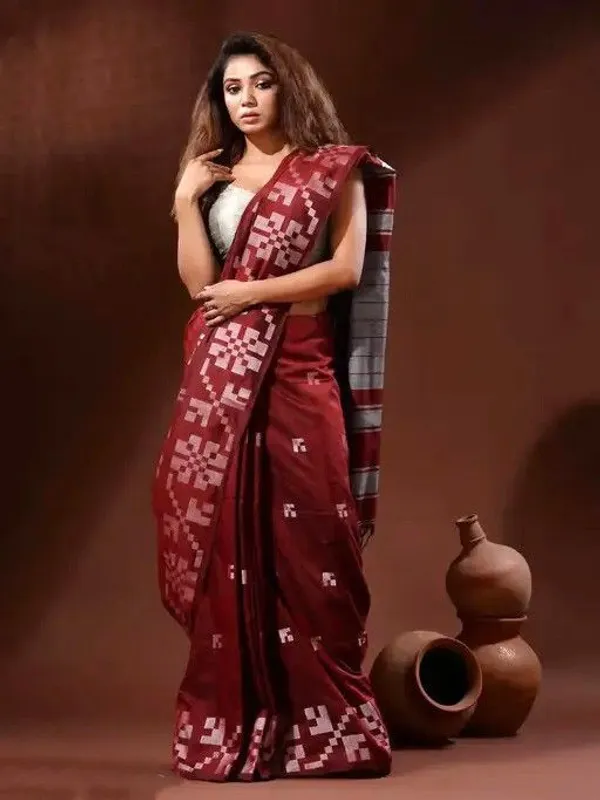 Maroon_Pure_Cotton_Handloom_Woven_Saree_For_Women