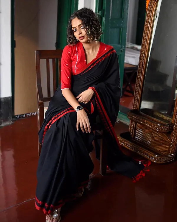 Black_Cotton_Silk_Handloom_Solid/Plain_&_Printed_Saree_For_Women