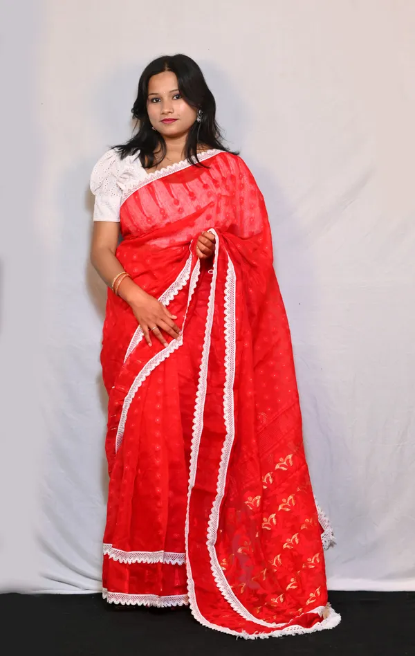Red_Cotton_Silk_Jamdani_Woven_Saree_For_Women