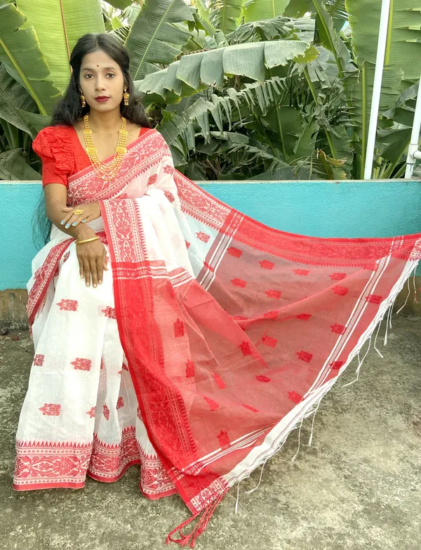 Red_&_White_Cotton_Silk_Handloom_Printed_Saree_For_Women