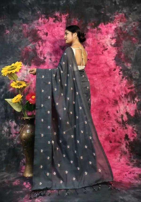 Grey_Khadi_Handloom_Embroidered_Saree_For_Women