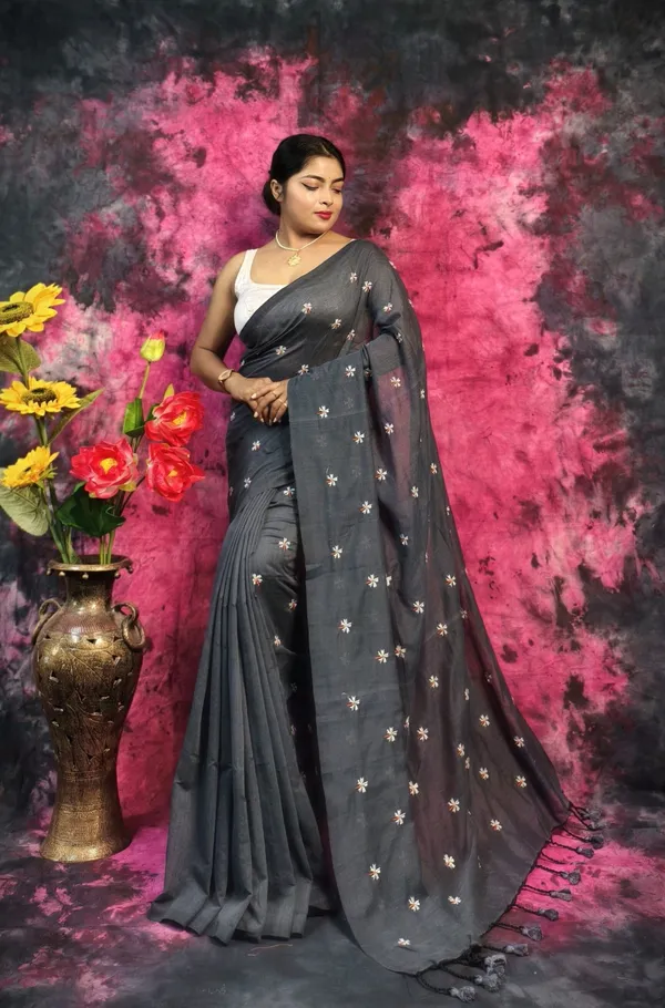 Grey_Khadi_Handloom_Embroidered_Saree_For_Women