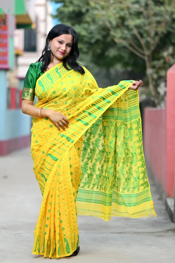 Yellow_&_Green_Cotton_Linen_Jamdani_Self_Design_Saree_For_Women