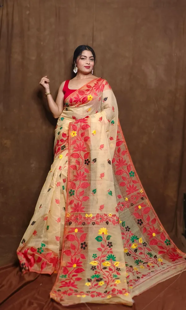 Off_White_&_Red_Cotton_Silk_Jamdani_Woven_Saree_For_Women