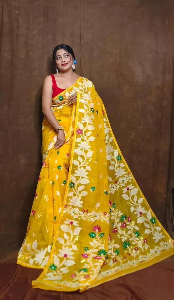 Yellow_&_White_Cotton_Silk_Jamdani_Woven_Saree_For_Women