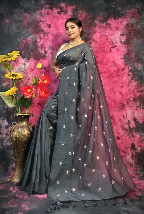 Grey_Khadi_Handloom_Embroidered_Saree_For_Women