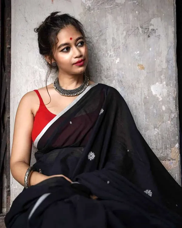 Black_Pure_Cotton_Handloom_Woven_Saree_For_Women