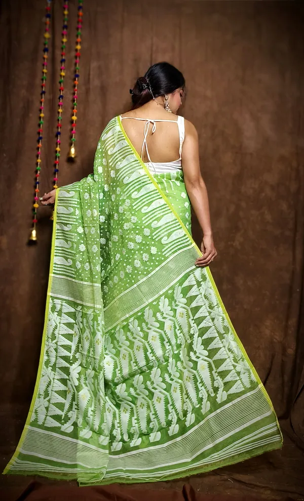 Green_Cotton_Linen_Jamdani_Self_Design_Saree_For_Women