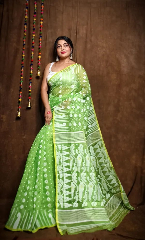 Green_Cotton_Linen_Jamdani_Self_Design_Saree_For_Women