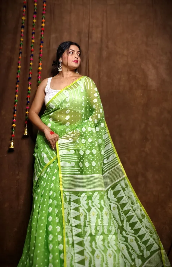 Green_Cotton_Linen_Jamdani_Self_Design_Saree_For_Women