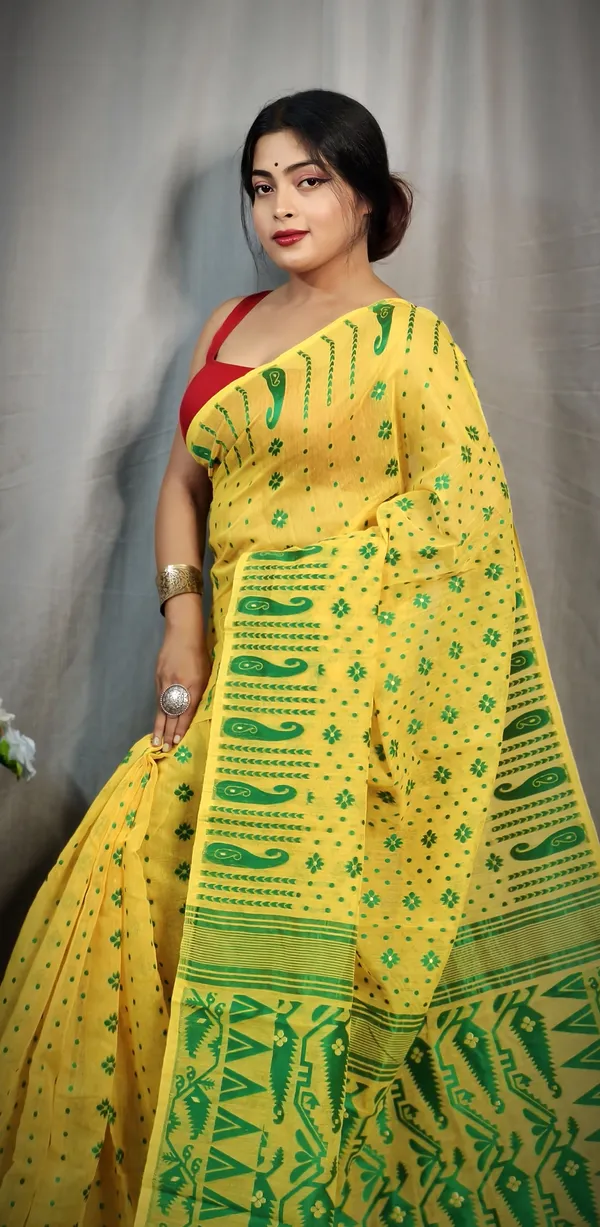 Yellow_&_Green_Cotton_Silk_Jamdani_Embroidered_Saree_For_Women