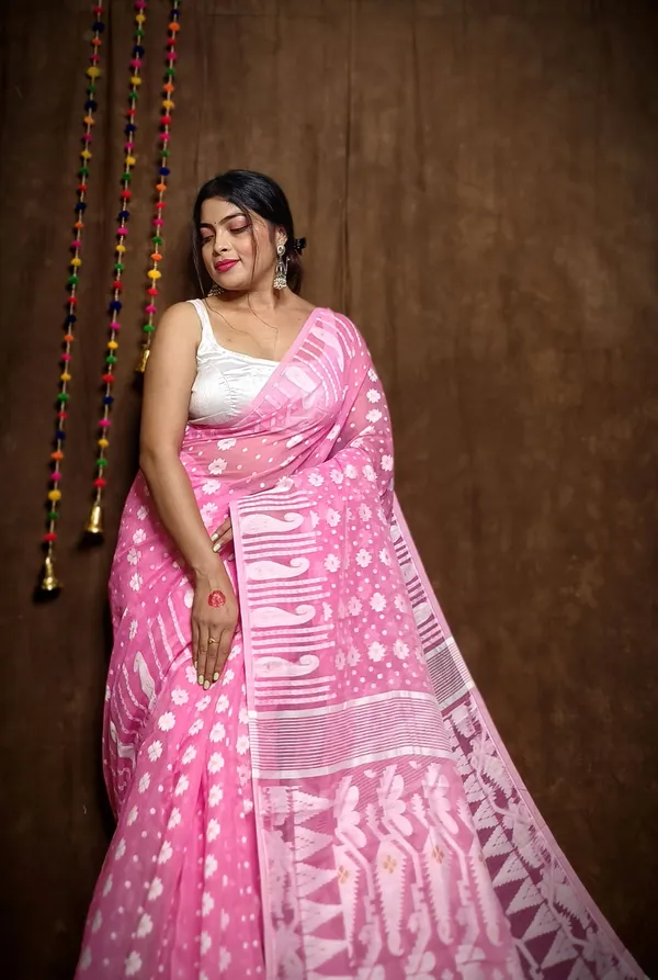Pink_Cotton_Linen_Jamdani_Self_Design_Saree_For_Women