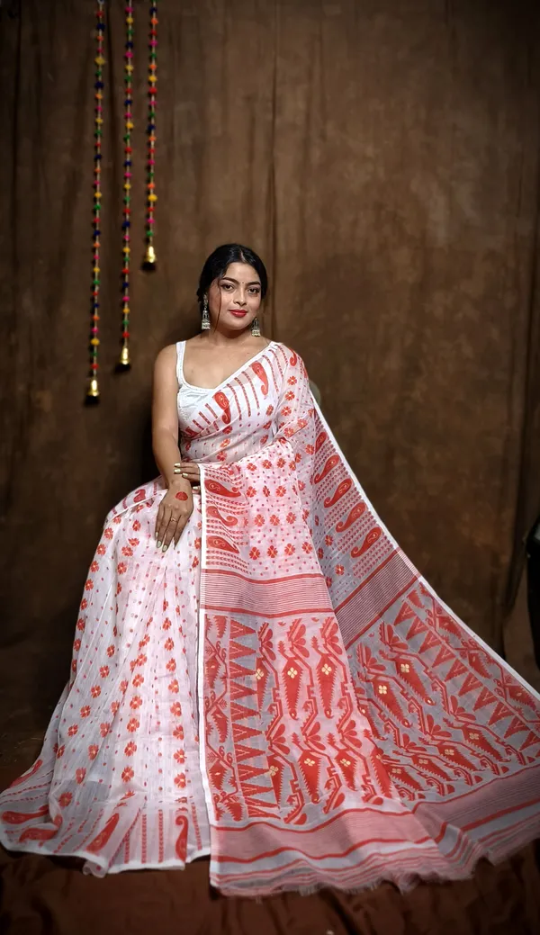 Red_&_White_Cotton_Linen_Jamdani_Self_Design_Saree_For_Women