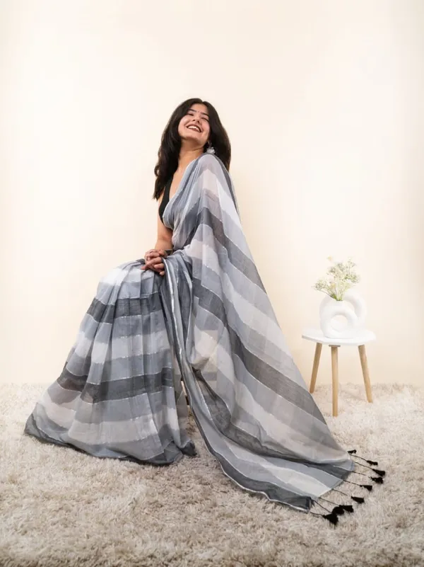 Mul_Cotton_Handloom_Self_Design_Saree_For_Women