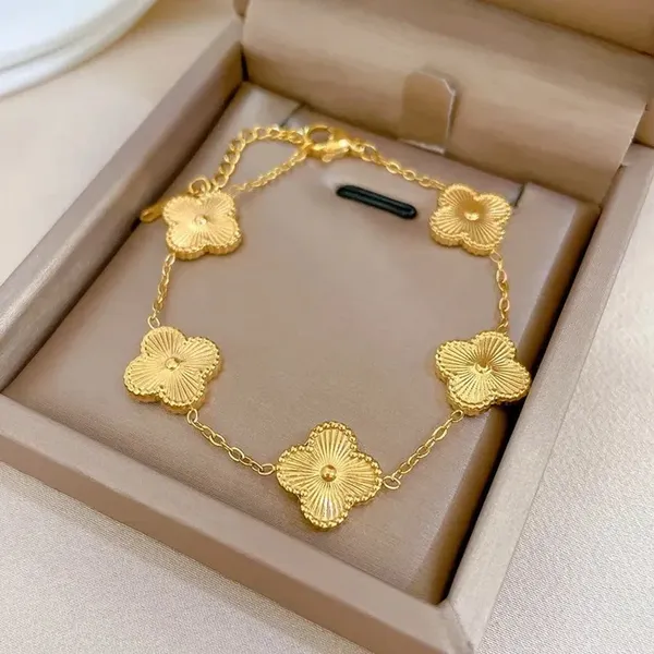 18K_Plated_Golden_Clover_Bracelet_For_Women