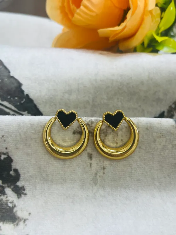 Golden_The_Charm_Heart_Studs_For_Women