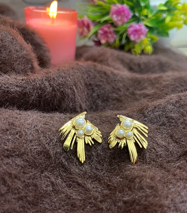 Golden_Pearl_Cluster_Statement_Studs_For_Women