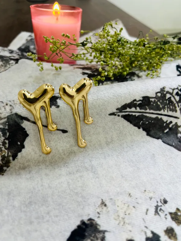 Golden_Melting_Heart_Drop_Earrings_For_Women