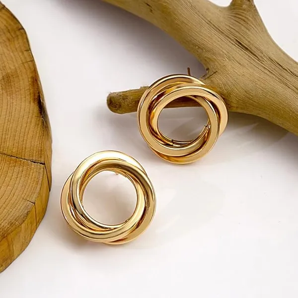Golden_Circle_Stud_Earrings_For_Women