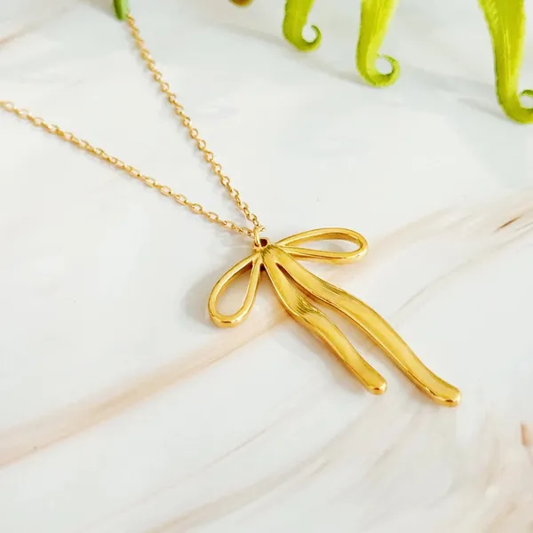 18K_Gold_Plated_Bow_Pendant_Necklace_For_Women