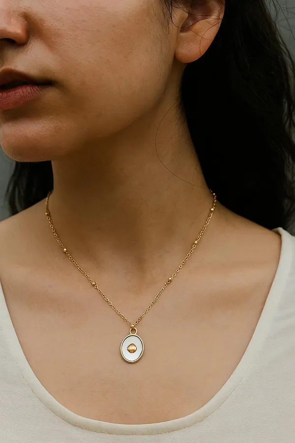 Golden_Shell_Beach_Charm_Necklace_For_Women
