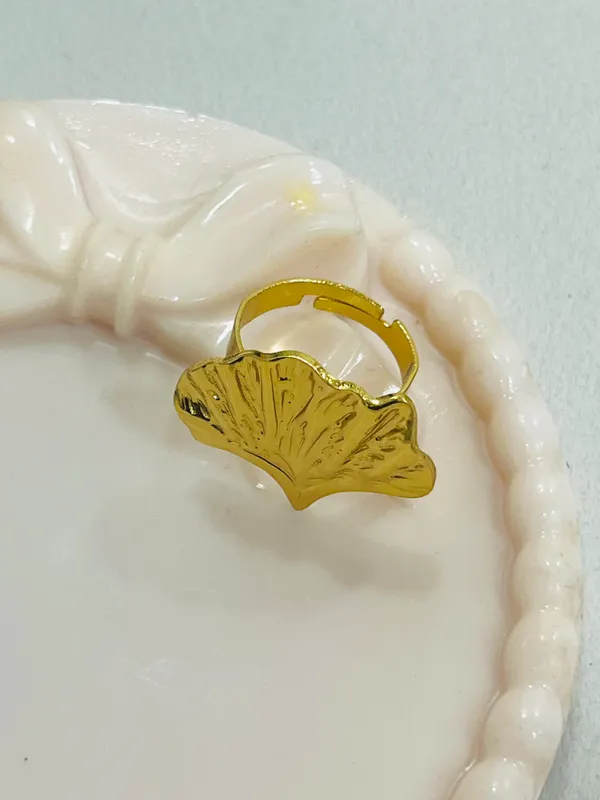Golden_Leaf_Adjustable_Ring_For_Women