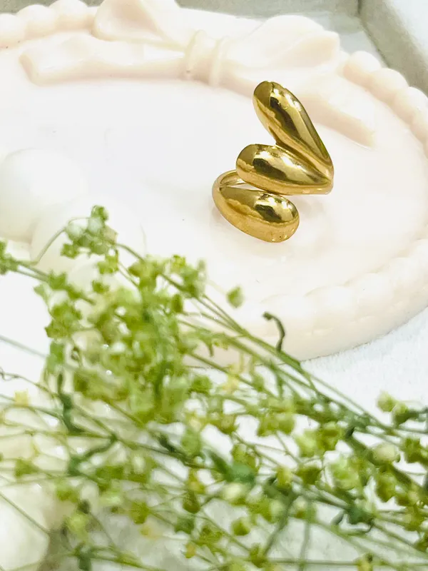 Golden_Cocktail_Ring_For_Women