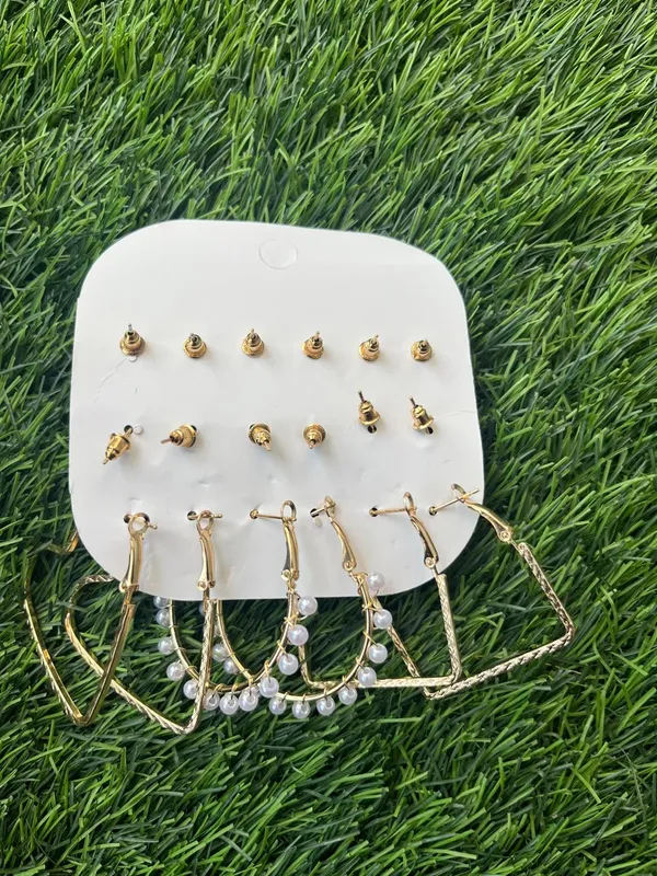 Set_of_9_-_Earrings_Pair_Gold_plated_fancy_earrings