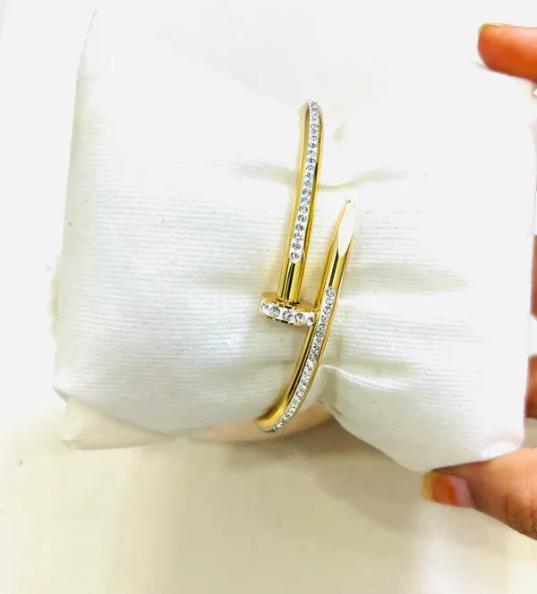 Set_Of_3_-_Piece_Trendy_18K_Plated_Bracelets_For_Women