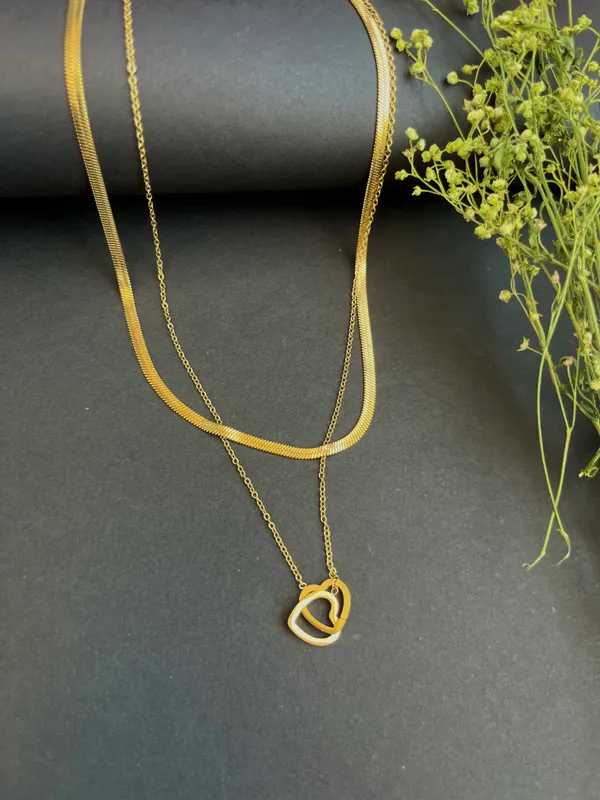 Golden_Minimalist_Layered_Necklace_With_Love_Pendant_For_Women