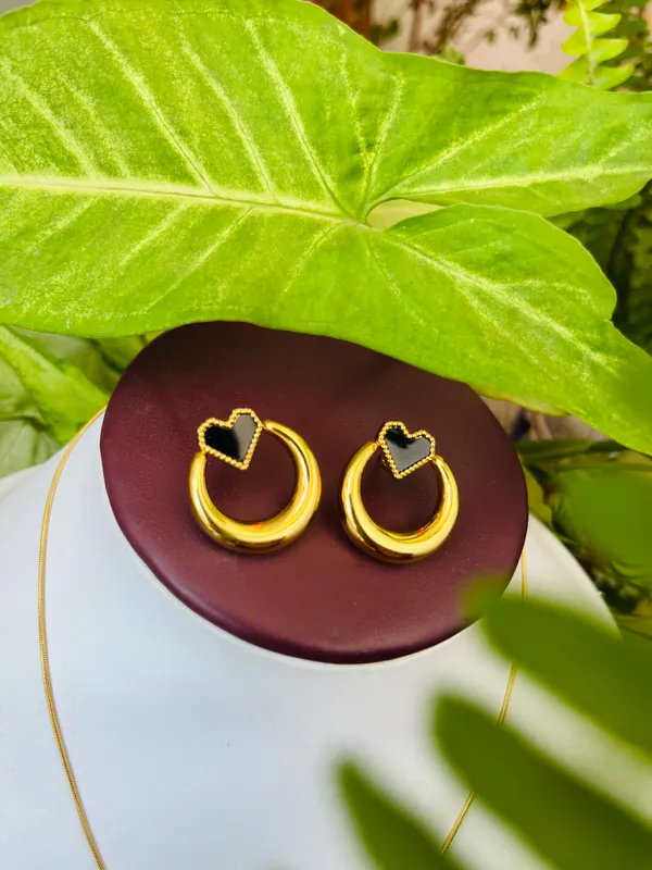 Set_Of_2_-_Golden_Bold_Enamel_Heart_Pendant_And_Hoop_Set_For_Women