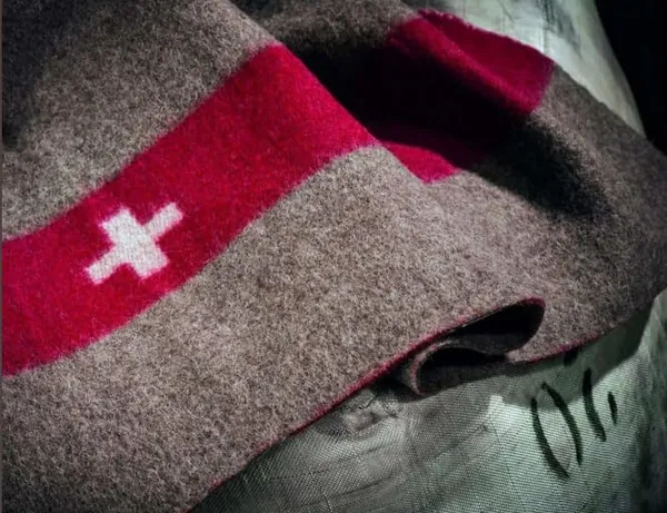 Swiss_Army_Wool_Blanket_–_100%_Wool_Single_Bed__Blanket