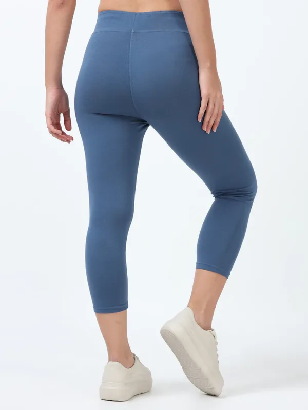 Indigo_Cotton_Spandex_Capri_For_Women