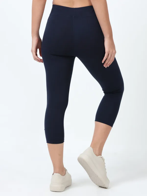 Navy_Cotton_Spandex_Capri_For_Women