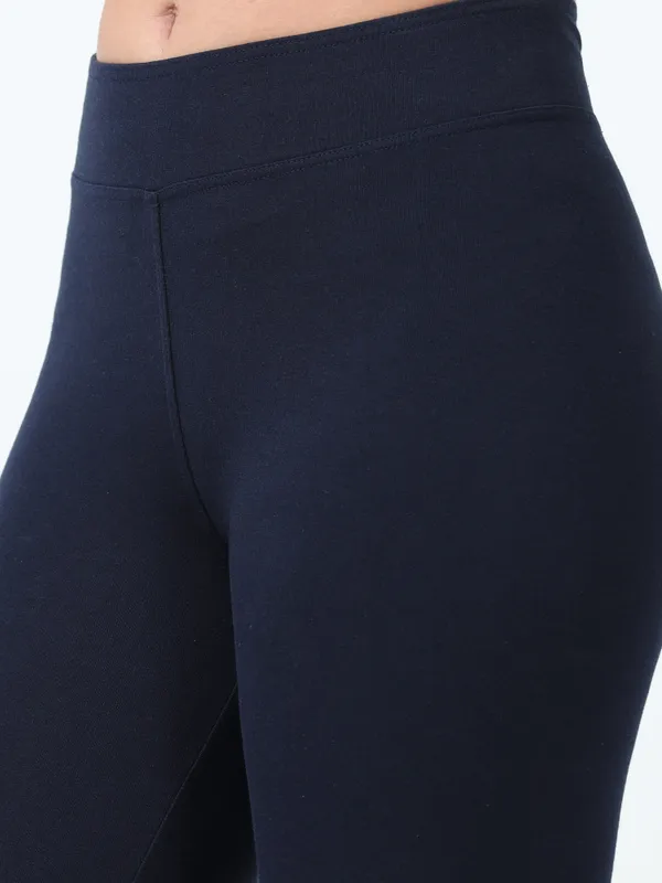 Navy_Cotton_Spandex_Capri_For_Women