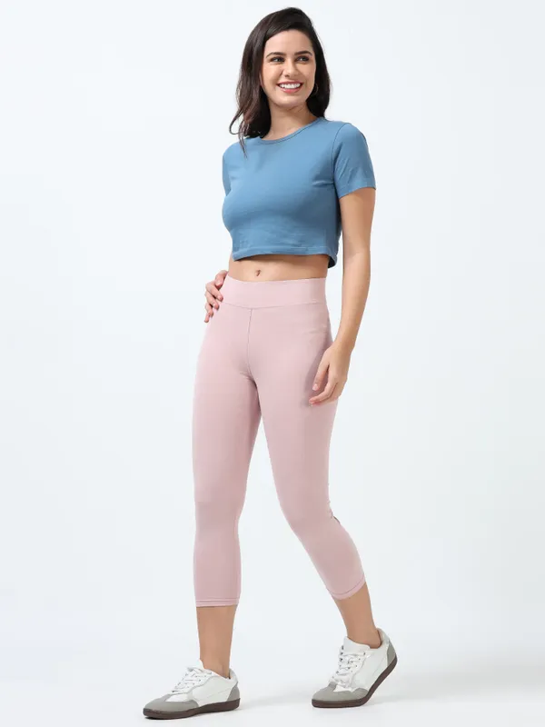 Peach_Cotton_Spandex_Capri_For_Women