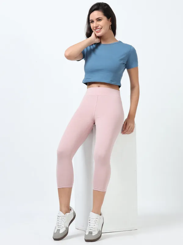 Peach_Cotton_Spandex_Capri_For_Women