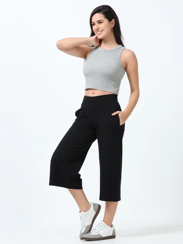 Black_Cotton_Spandex_Cropped_Length_For_Women