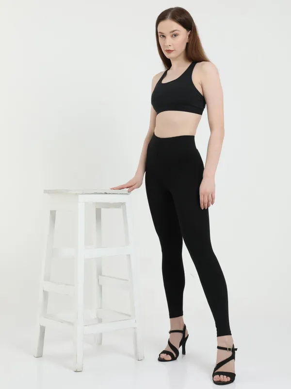 Black_Ankle_Length_Leggings_For_Women