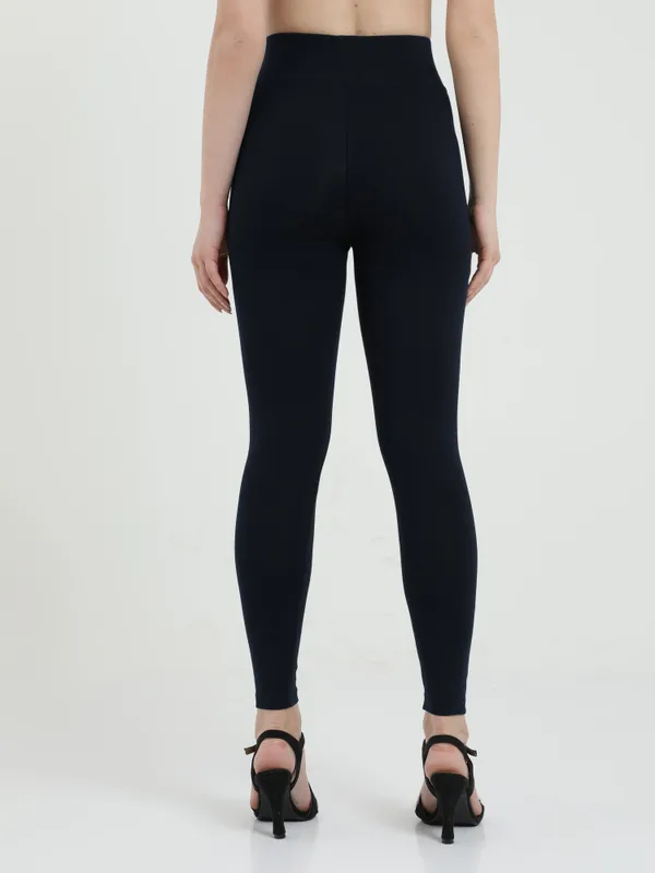 Black_Ankle_Length_Leggings_For_Women
