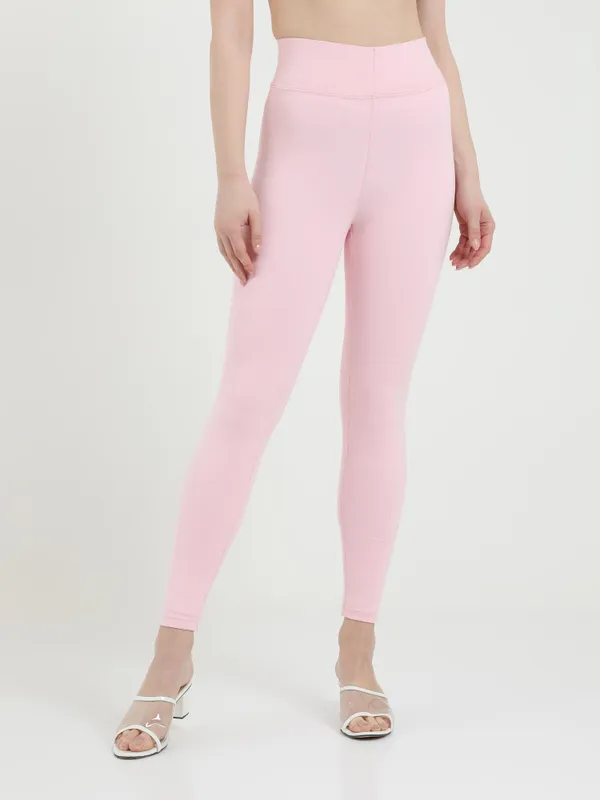 Peach_Ankle_Length_Leggings_For_Women