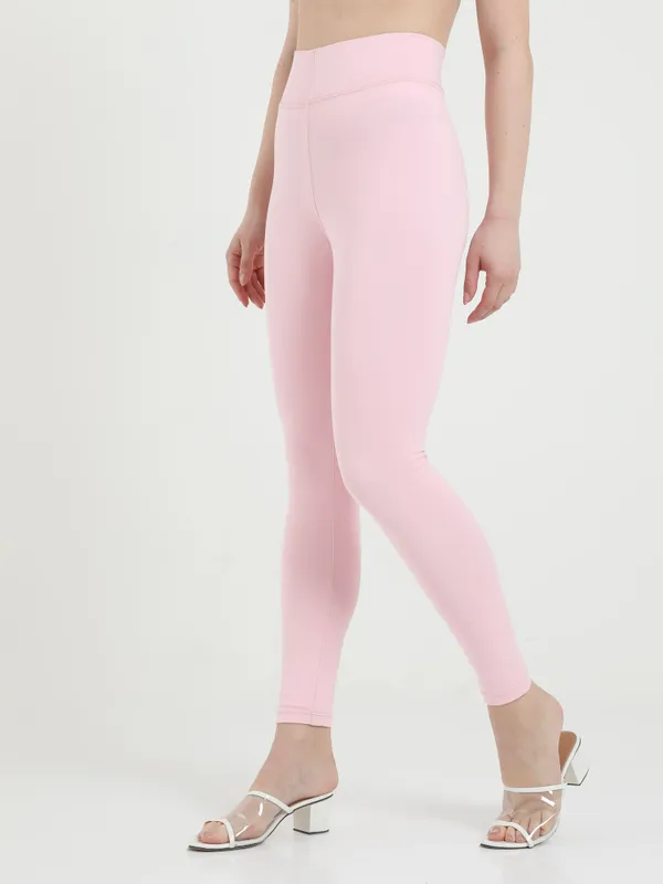 Peach_Ankle_Length_Leggings_For_Women
