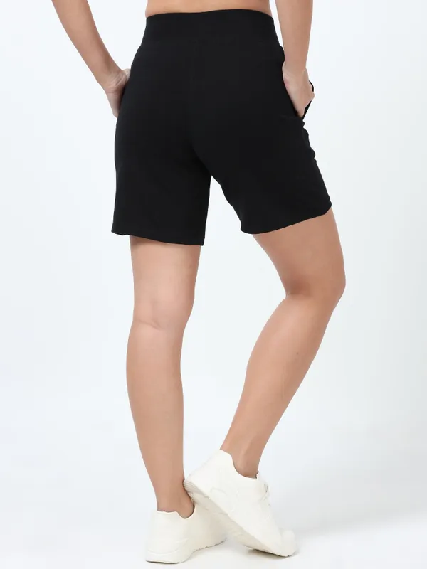 Black_Shorts_Cotton_For_Women