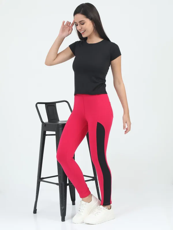 Dark_Pink_&_Black_Contrast_Slim_Patch_Ankle_Sports_Jegging_For_Women