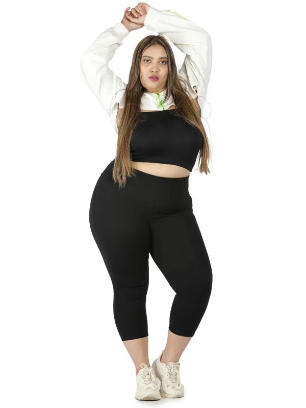 Black_Plus_Size_Tummy_Tucker_Capri_For_Women