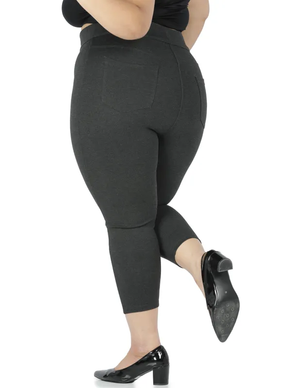Charcoal_Plus_Size_Tummy_Tucker_Capri_For_Women
