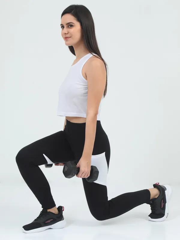 Black_&_White_Curvy_Thigh_Ankle_Sports_For_Women