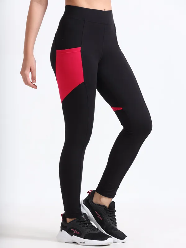 Black_&_Red_Curvy_Thigh_Ankle_Sports_For_Women